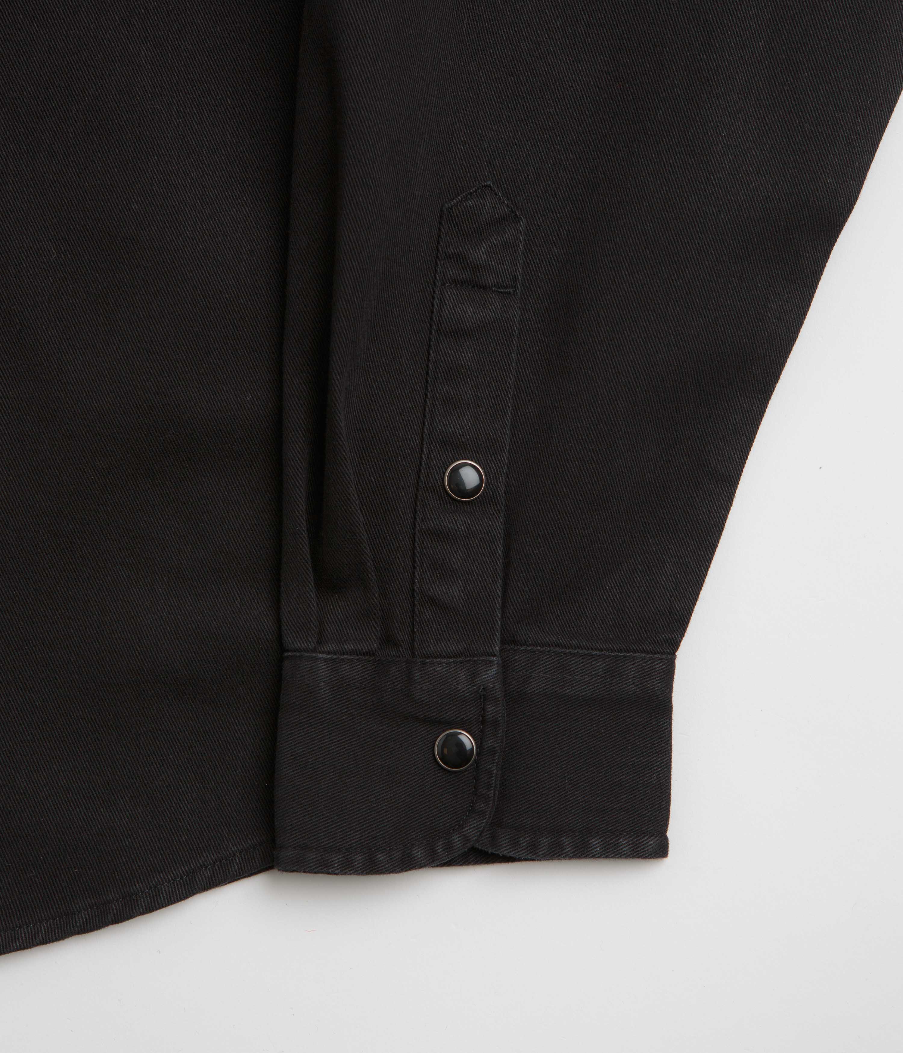 Carhartt Santa Fe Black Shirt - A Timeless Classic