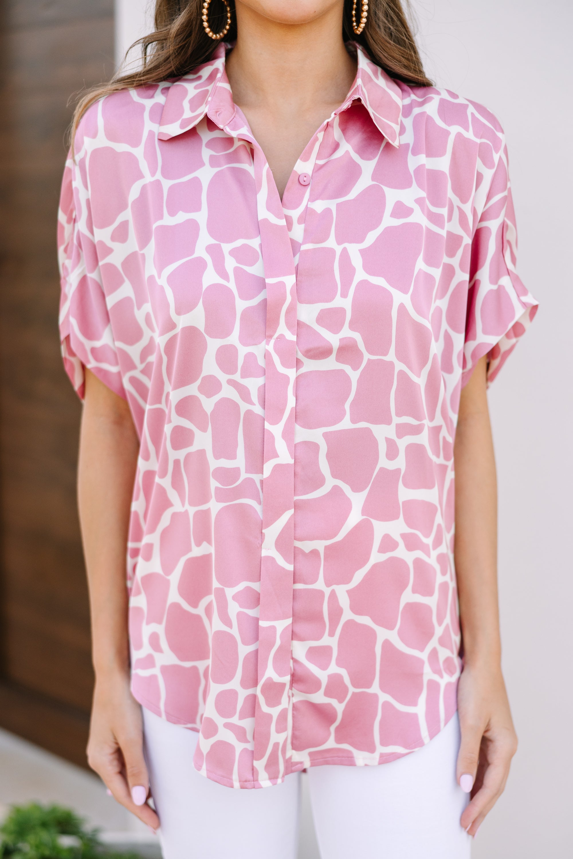 Stunning Mauve Pink Giraffe Print Blouse for a Confident You