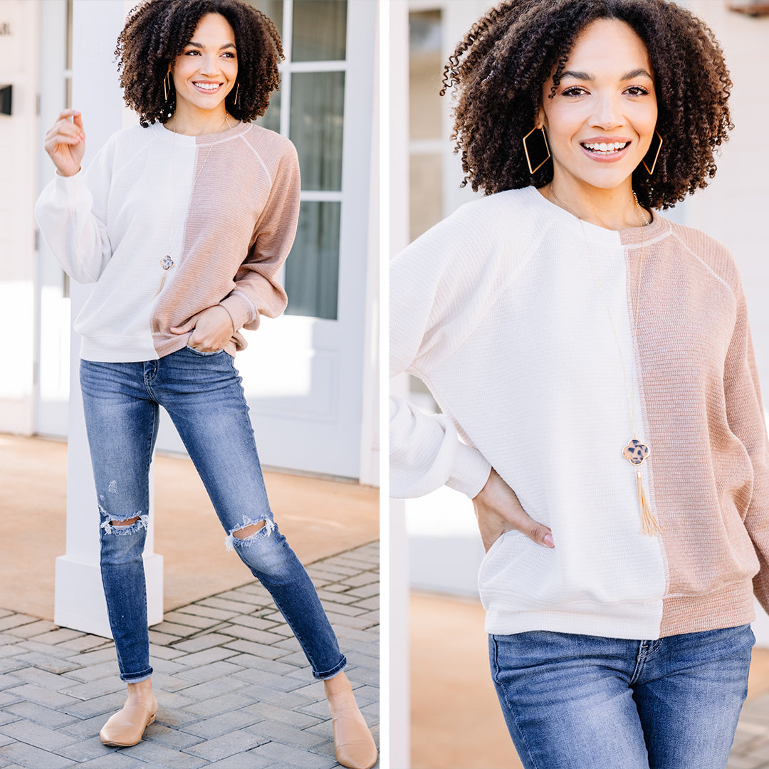 Gotta Grab This Cream White Colorblock Sweater Now!