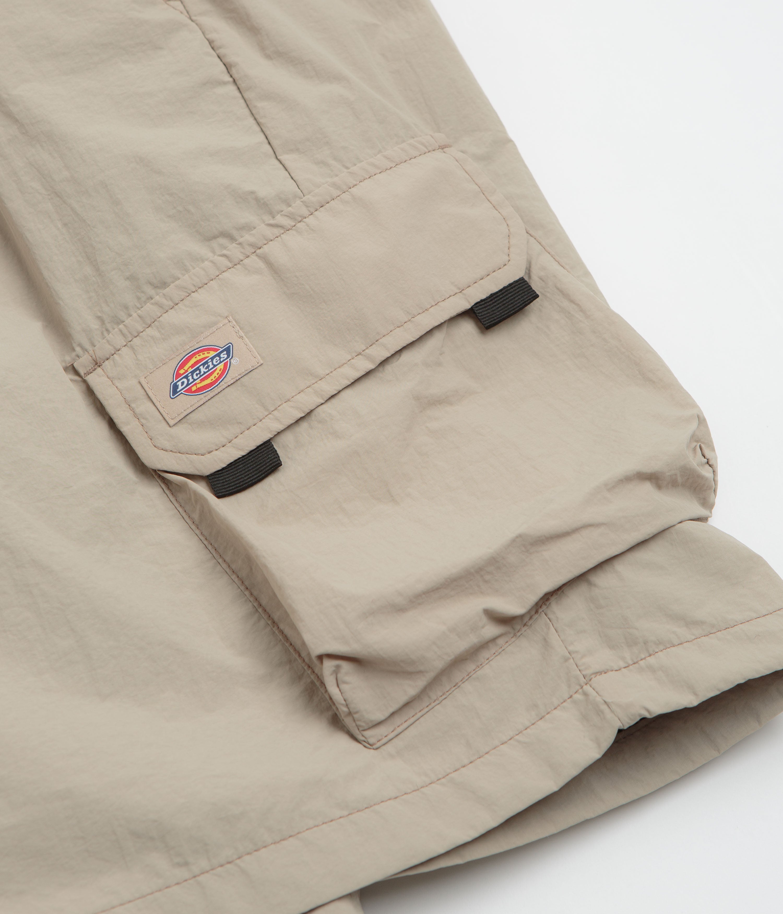 Dickies Jackson Sandstone Cargo Shorts - A Must-Have!