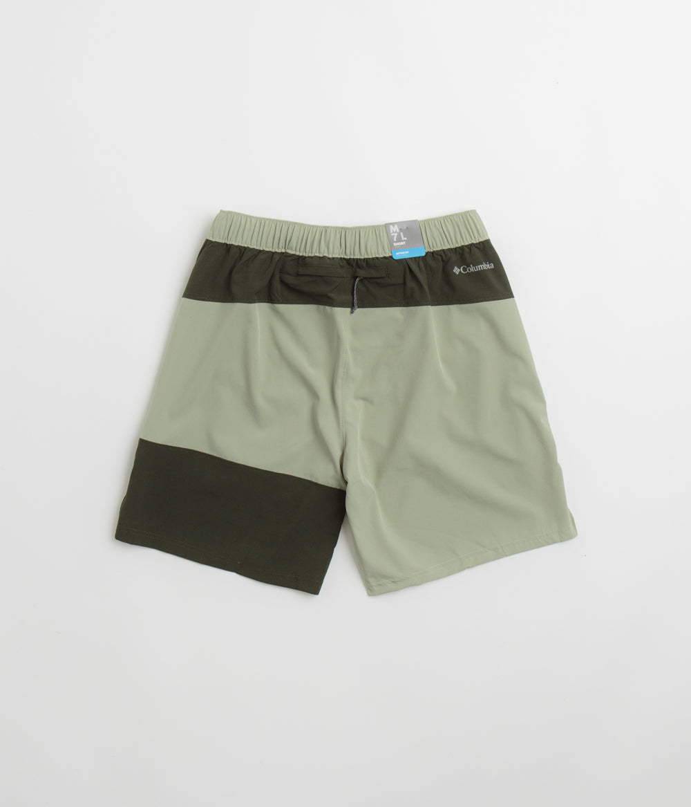 Columbia Adventure-Ready Color Block Hiking Shorts - Safari / Greenscape