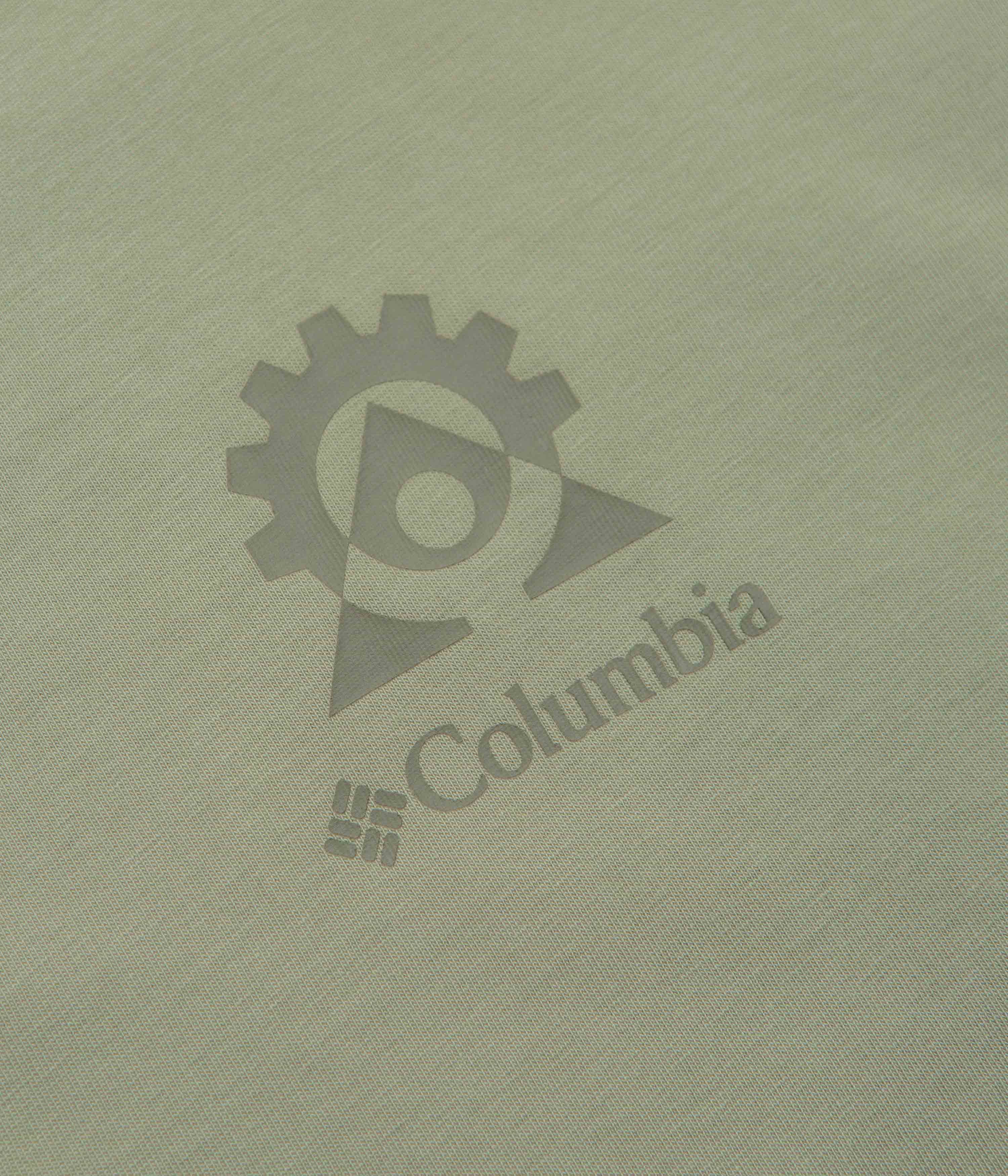 Columbia Landroamer Safari T-Shirt - An Adventurous Essential!