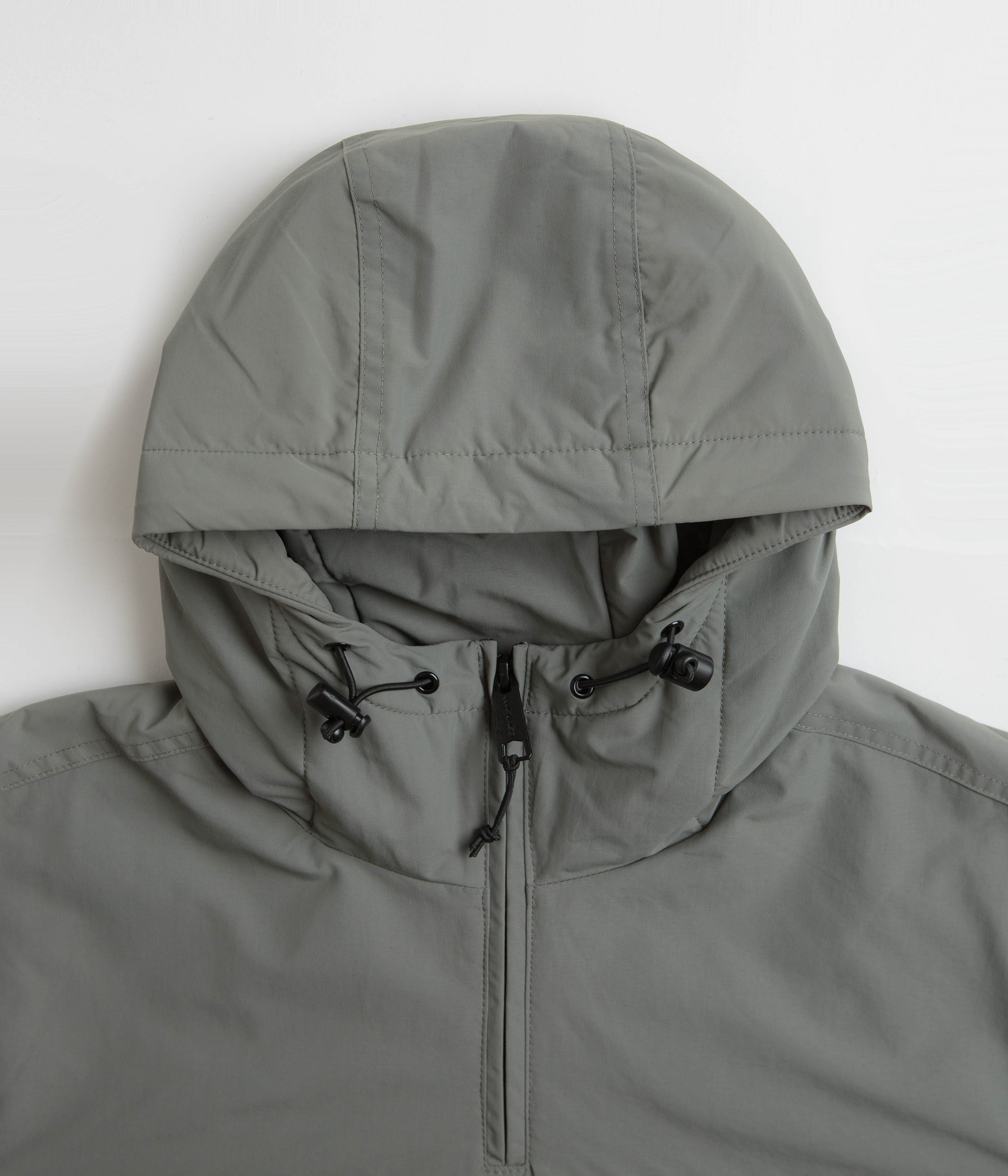 Carhartt Smoke Green/Black Windbreaker Pullover Jacket - A Must-Have!