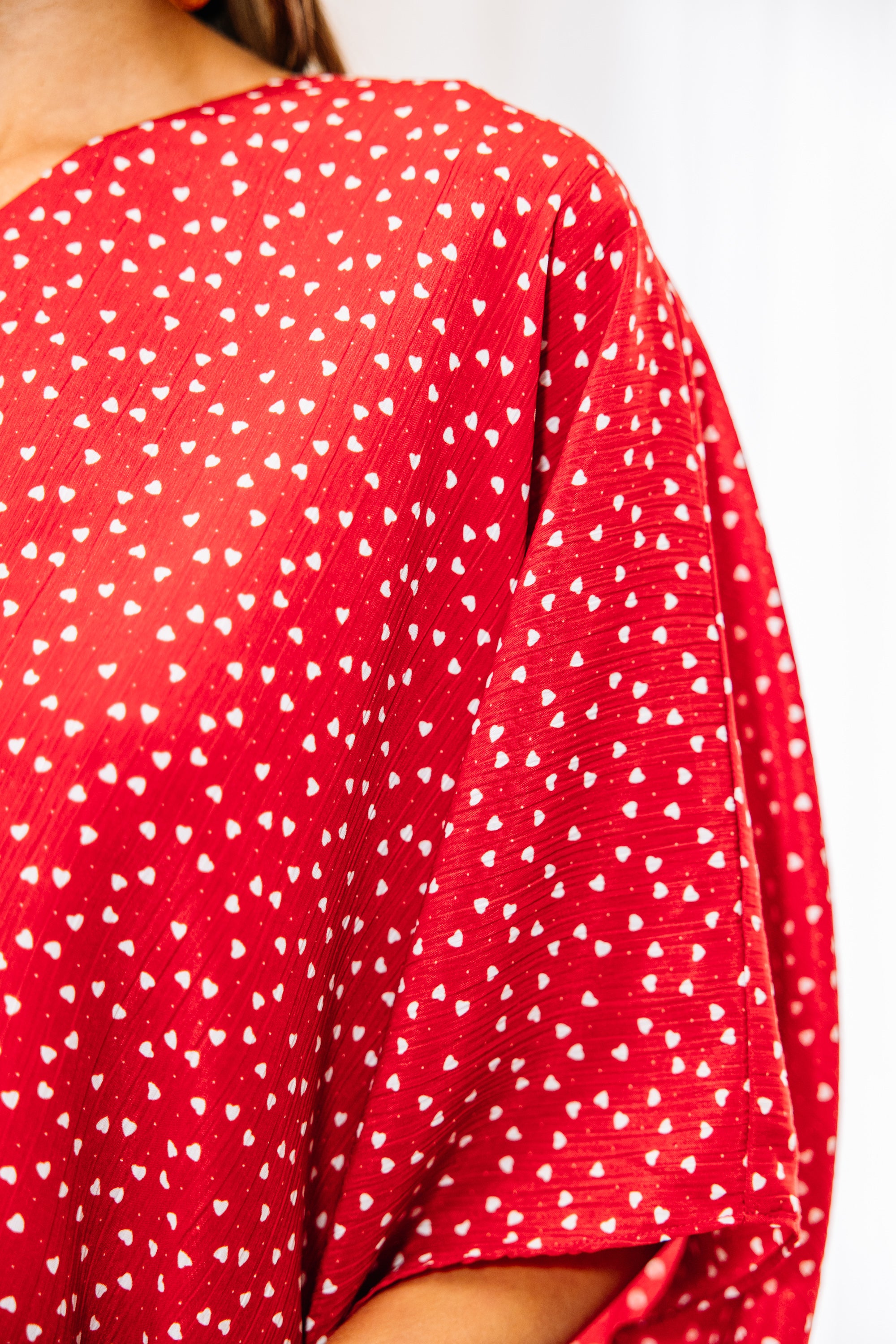Alluring Love Red Heart Print One-Shoulder Blouse