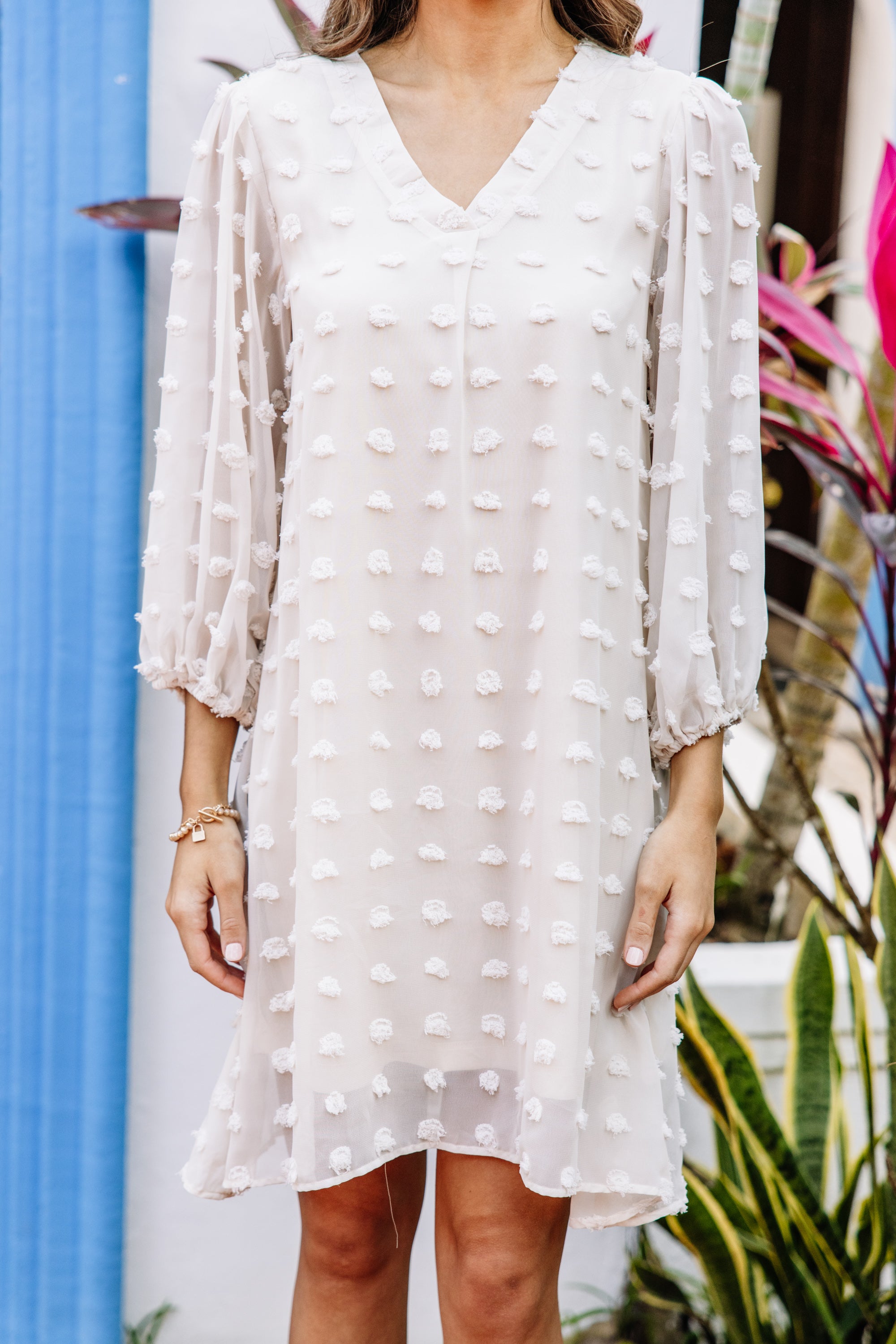Gorgeous Good To Know Oatmeal White Swiss Dot Shift Dress - A Must - Have!