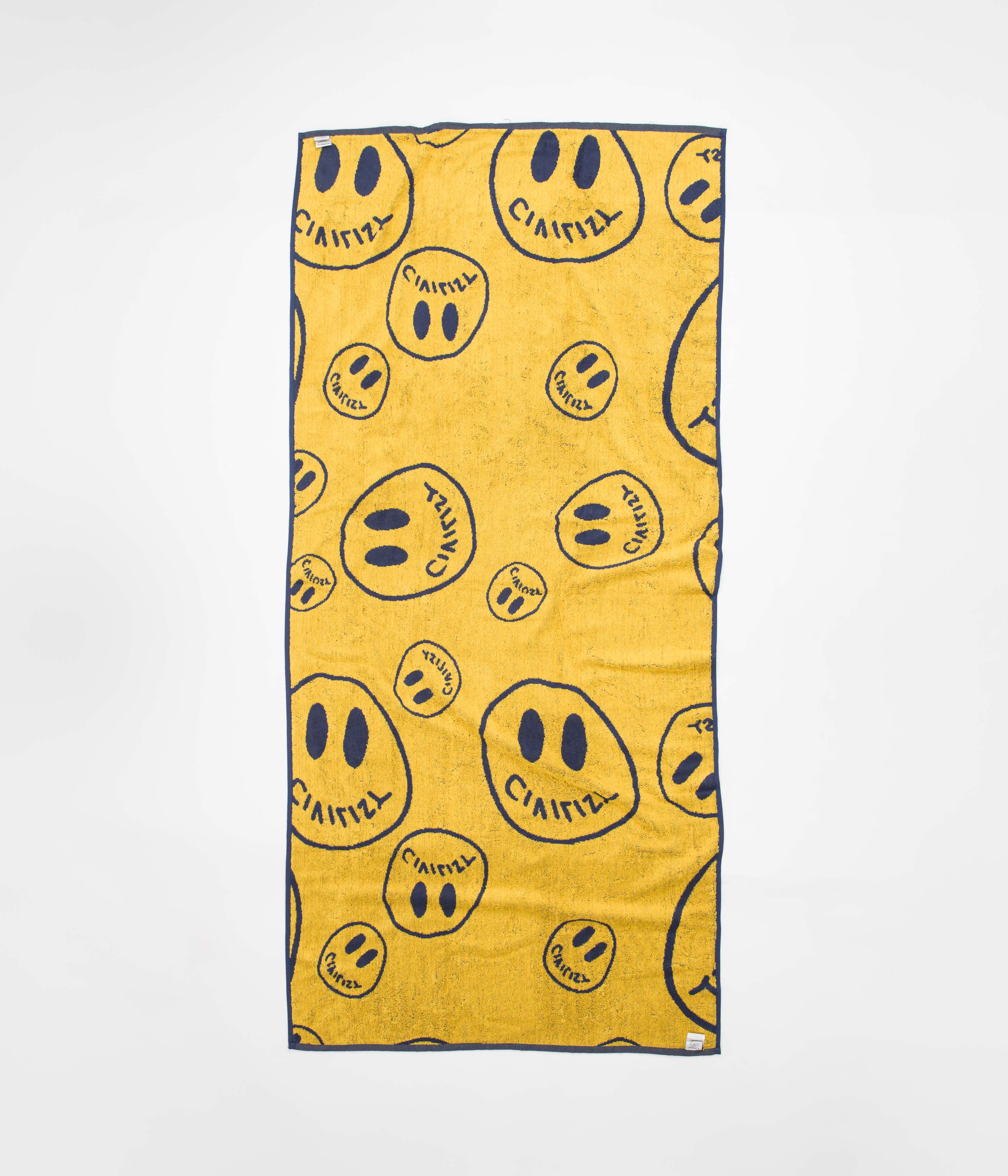 Civilist Smiler Blue/Yellow Beach Towel - A Must-Have for Fun in the Sun!