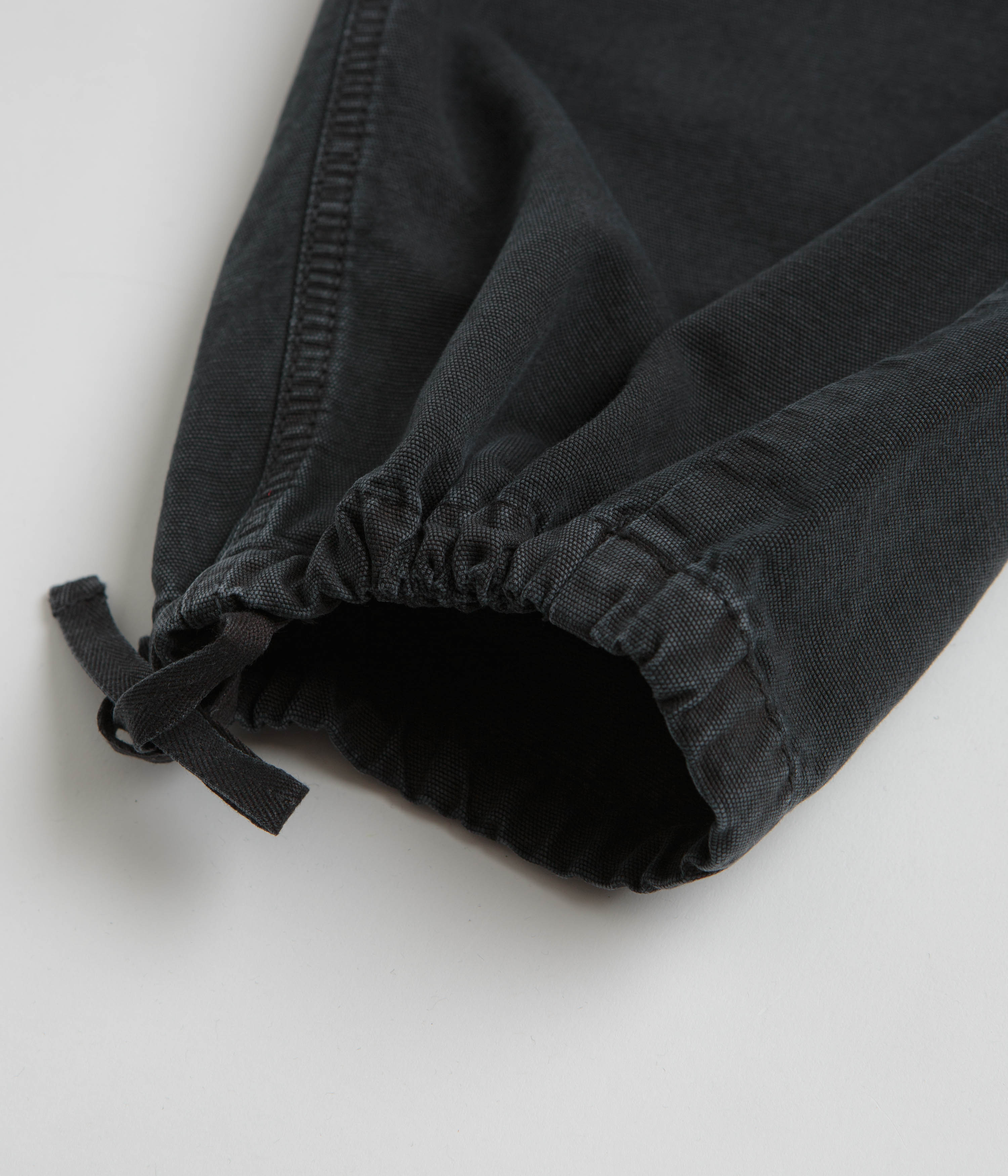 Carhartt Stanton Black Cargo Pants - A Timeless Workwear Essential