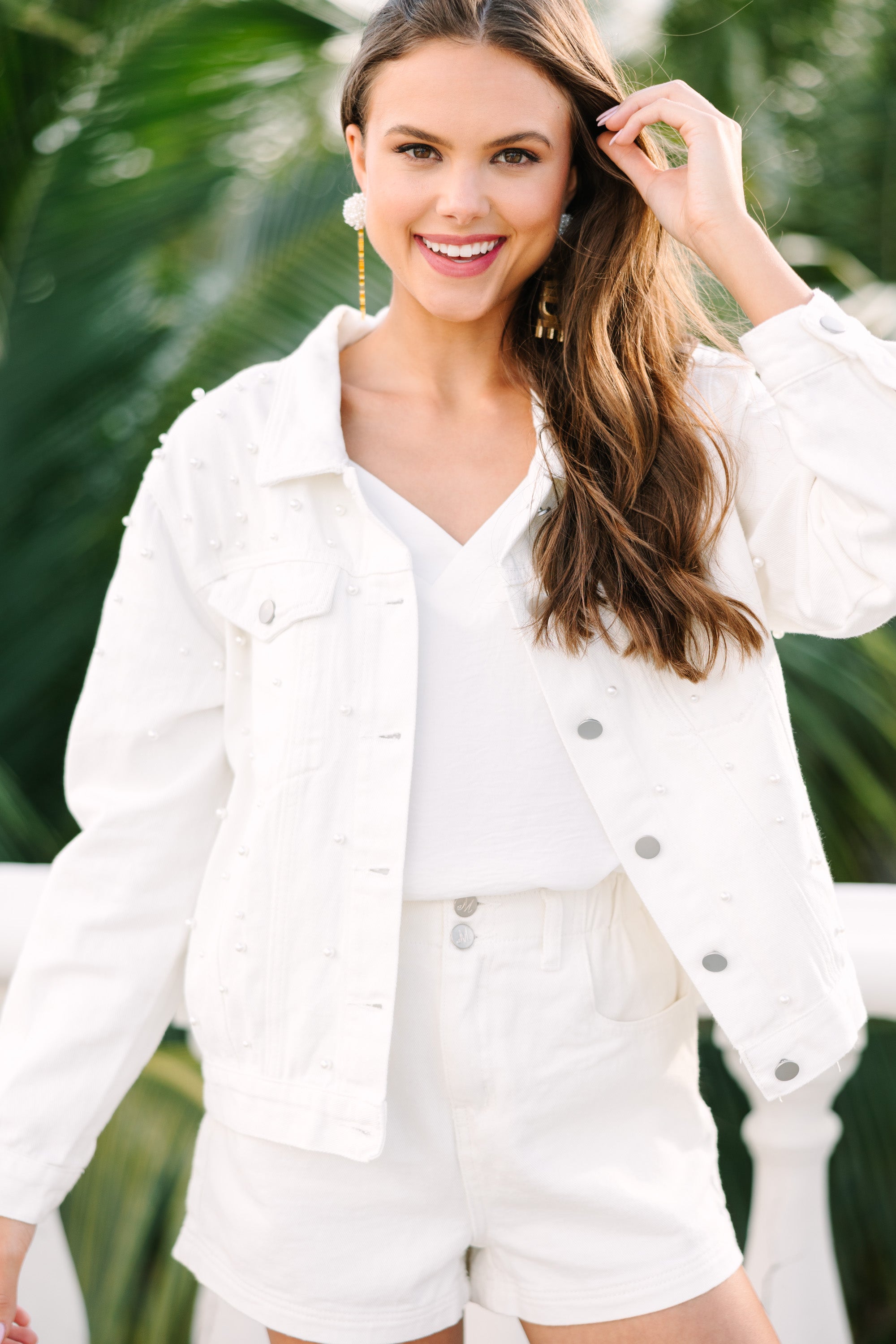 Eye-Catching Ivory White Pearl-Embellished Denim Jacket