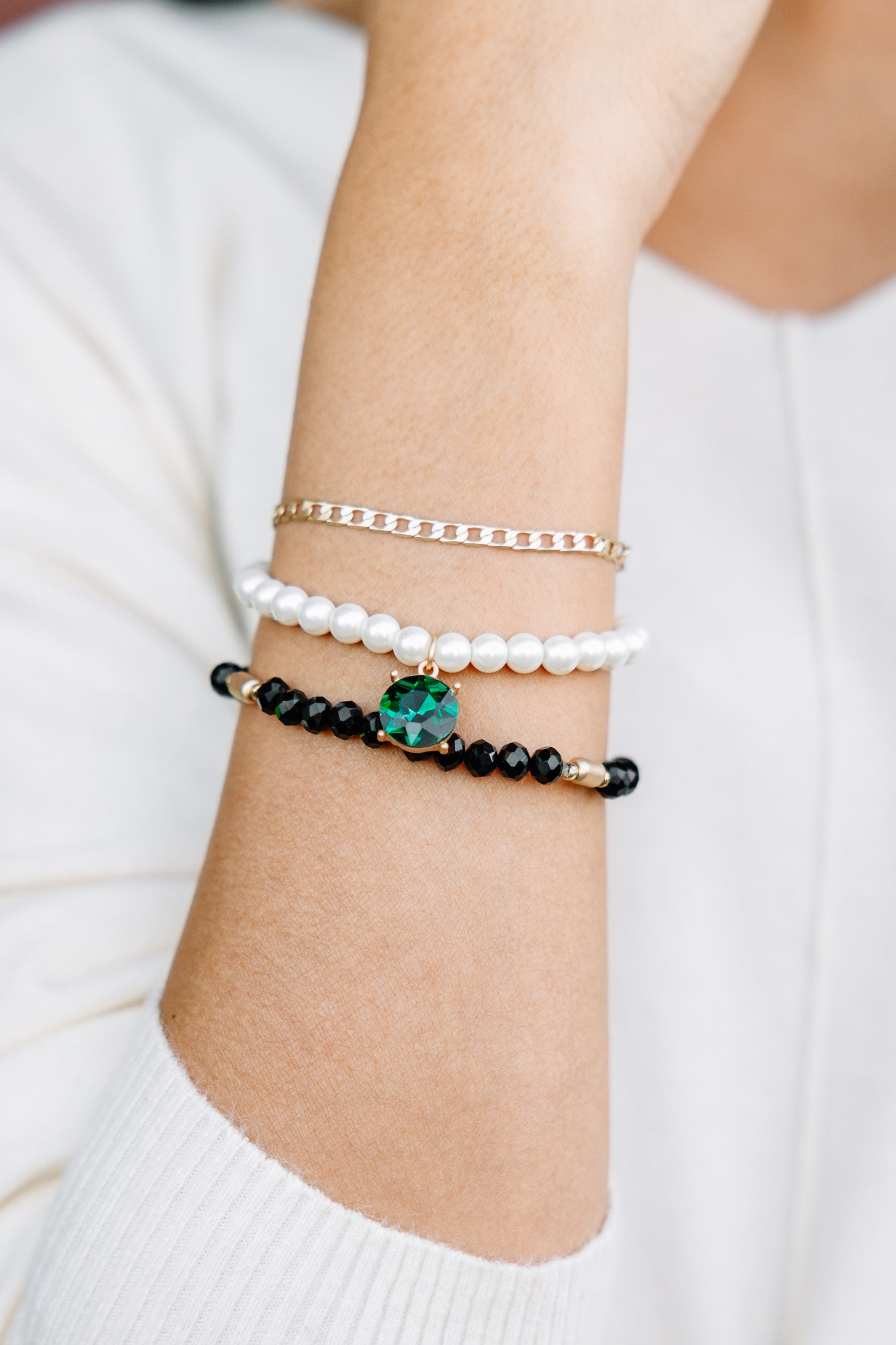 Enchanting Jet Black Emerald Pendant Bracelet Set