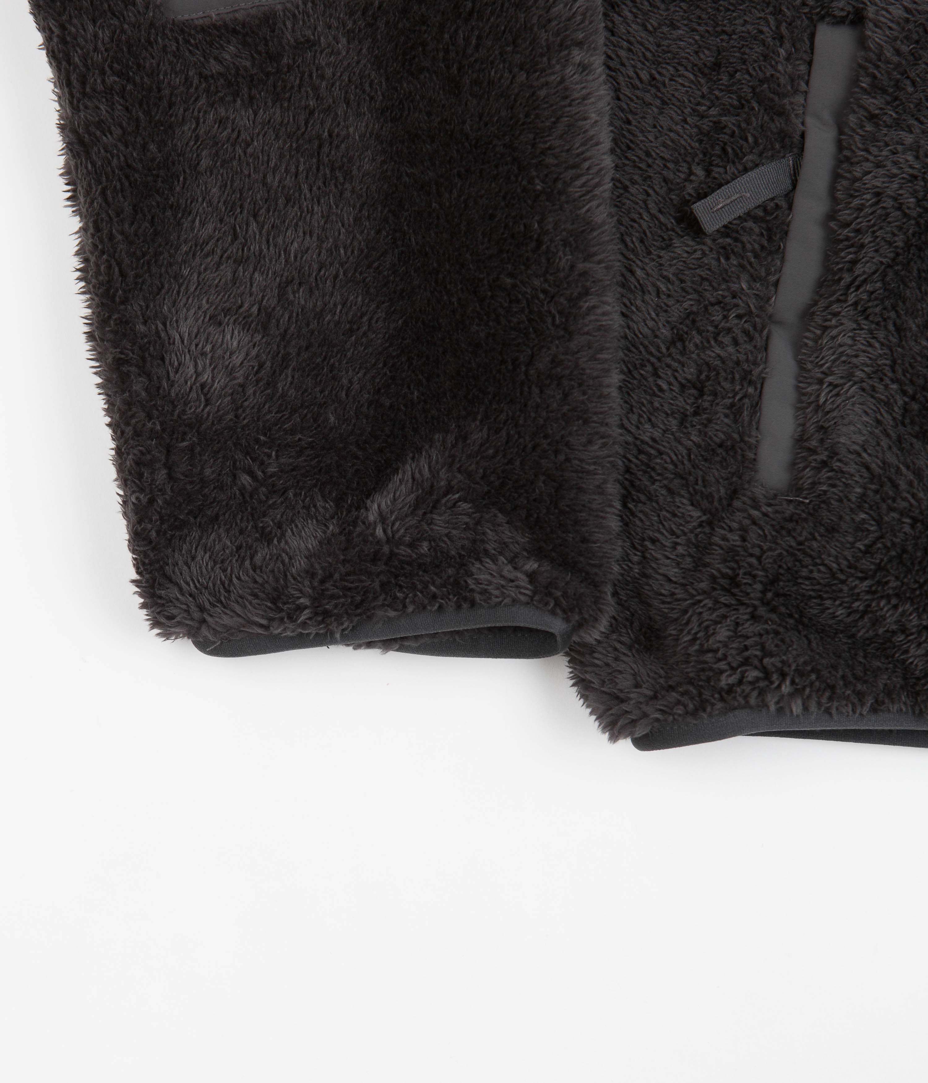 Carhartt Jackson Vulcan Sweat Jacket - An Industrial-Chic Essential