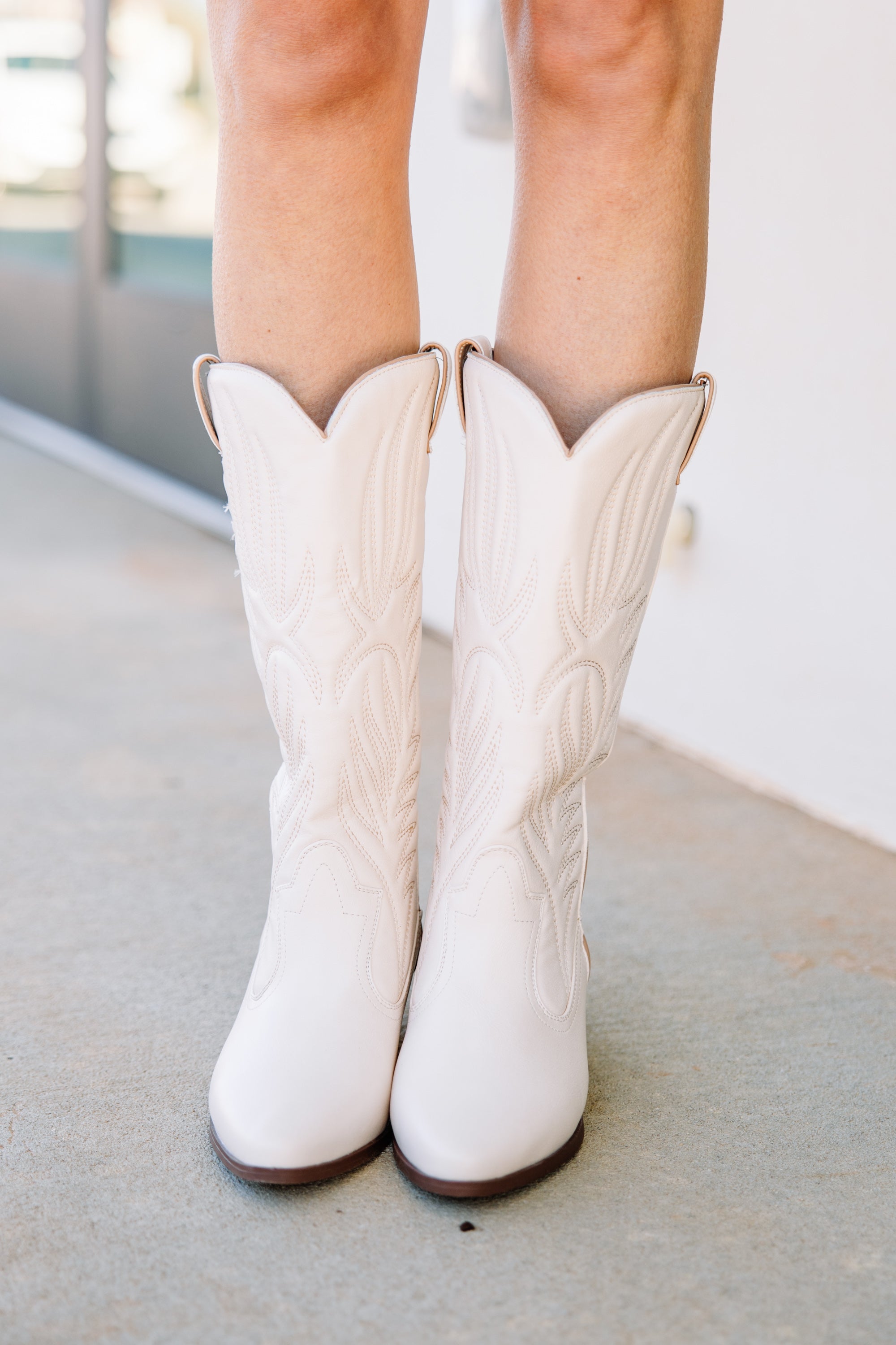 Irresistible Cream White Western Boots - Your Dream Pair!