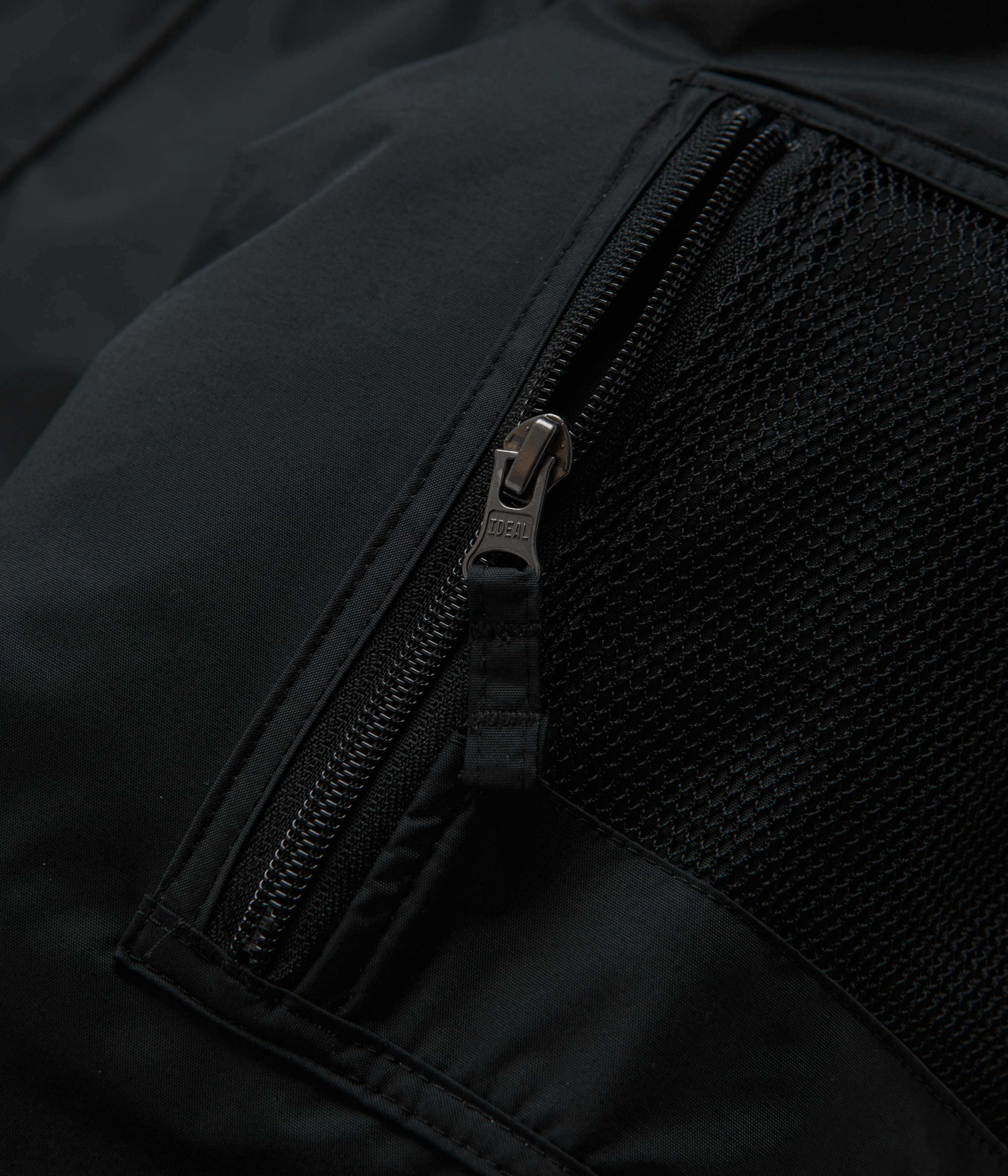 Columbia Challenger II Insulated Pullover Jacket - Black: Your Ultimate Outdoor Companion