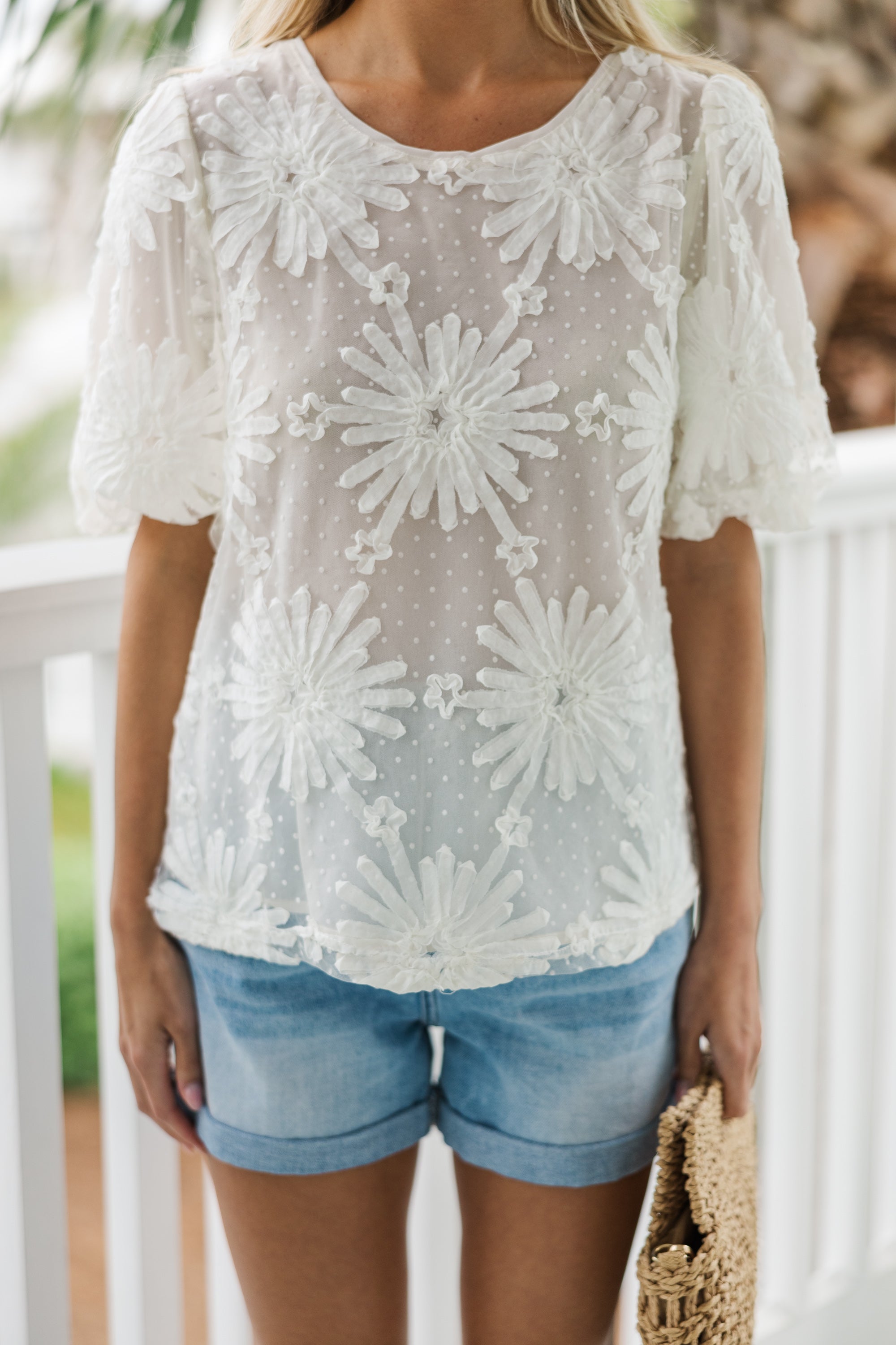 Gorgeous All-In-Favor Cream White Textured Floral Blouse