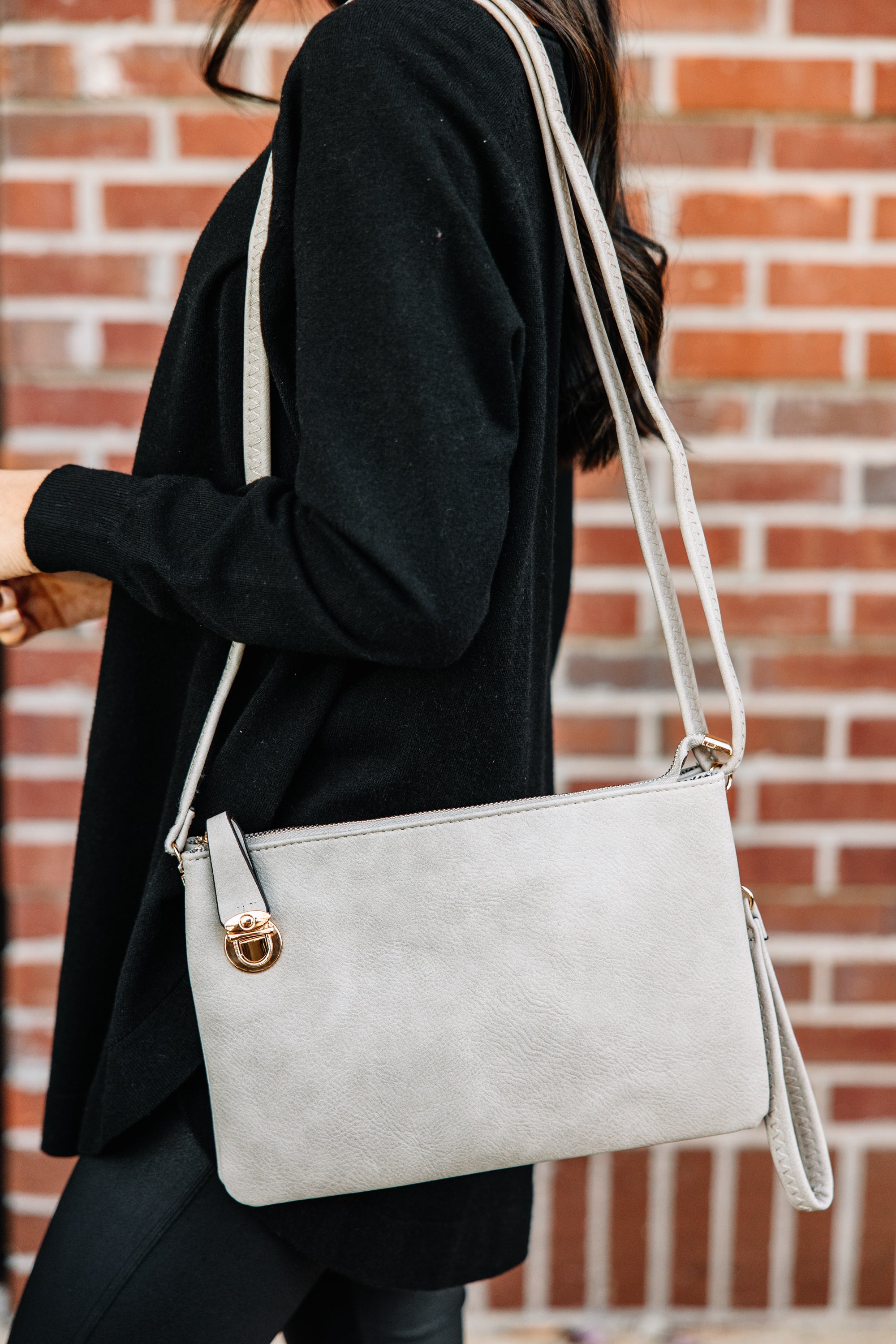 Stylish All-In-Favor Gray Purse - A Must-Have!