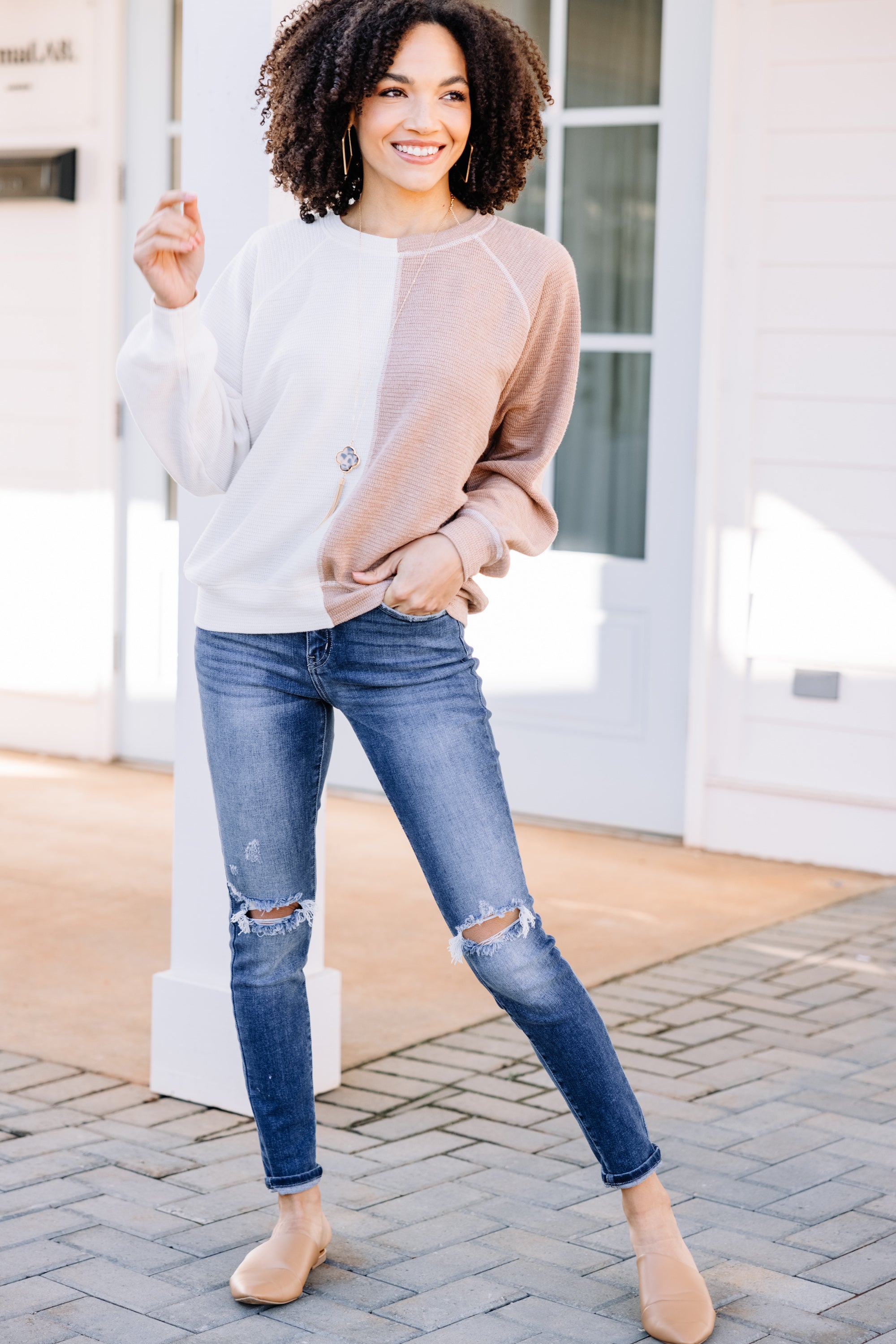 Gotta Grab This Cream White Colorblock Sweater Now!