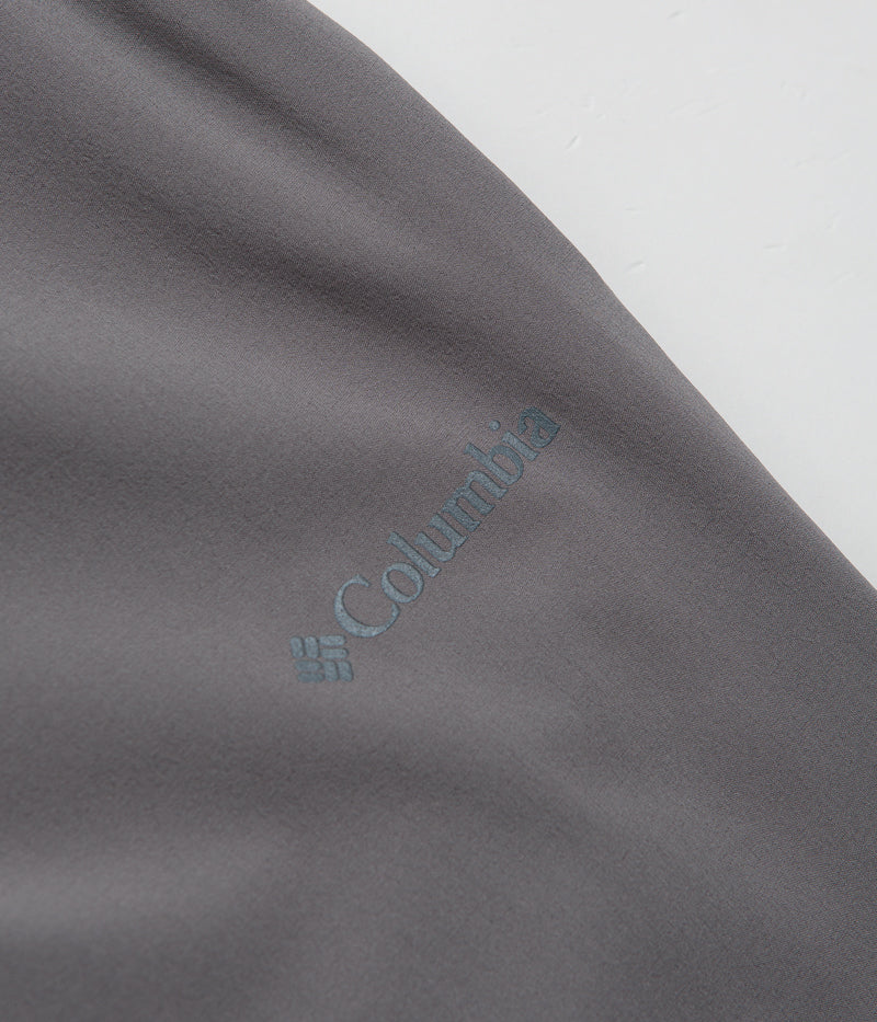 Columbia Hike II Joggers - City Grey: Stylish Urban Adventure Pants