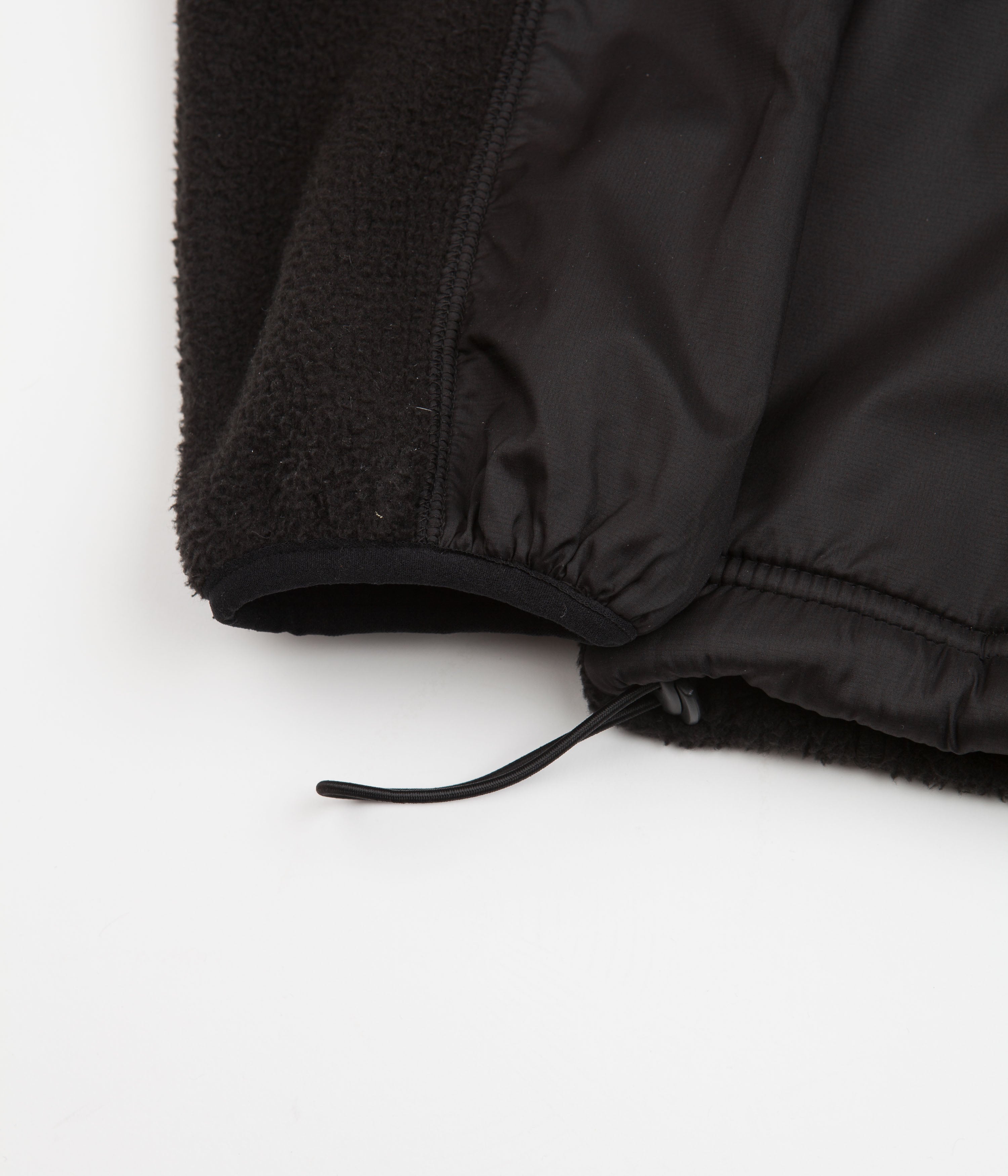 Carrier Goods Black Borg Zip Through Fleece - An Essential for Outdoor Enthusiasts