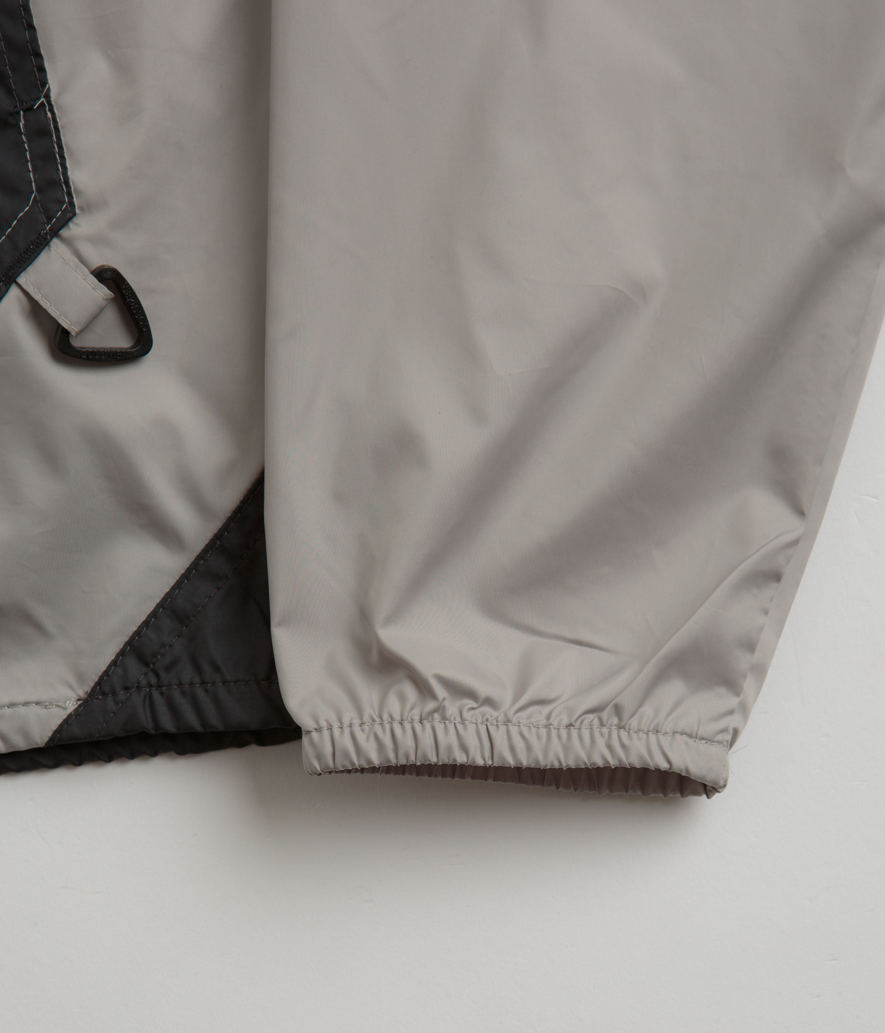 Columbia Challenger Windbreaker Jacket - Flint Grey / Shark: Your Ideal Outdoor Companion