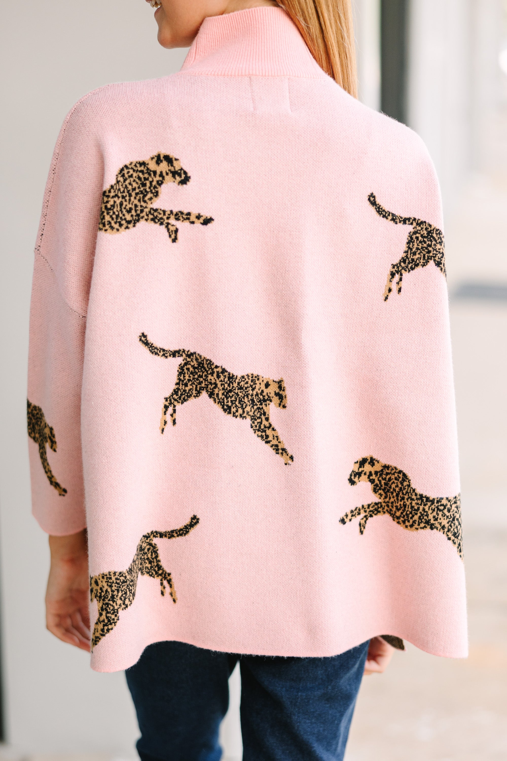 Girls' Light Pink Cheetah Print 3/4 Sleeve Cozy Sweater - Quick Must-Have!