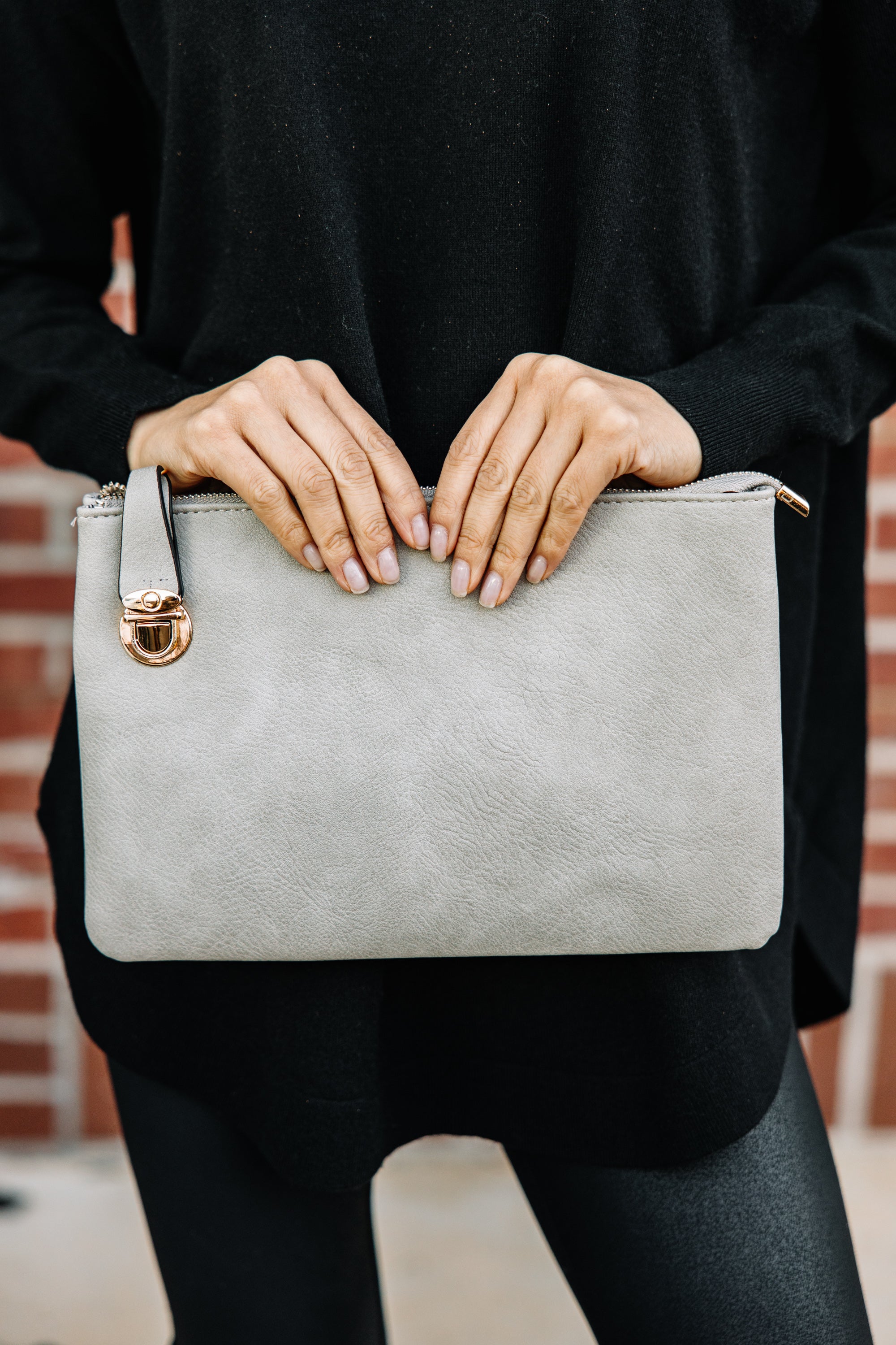Stylish All-In-Favor Gray Purse - A Must-Have!