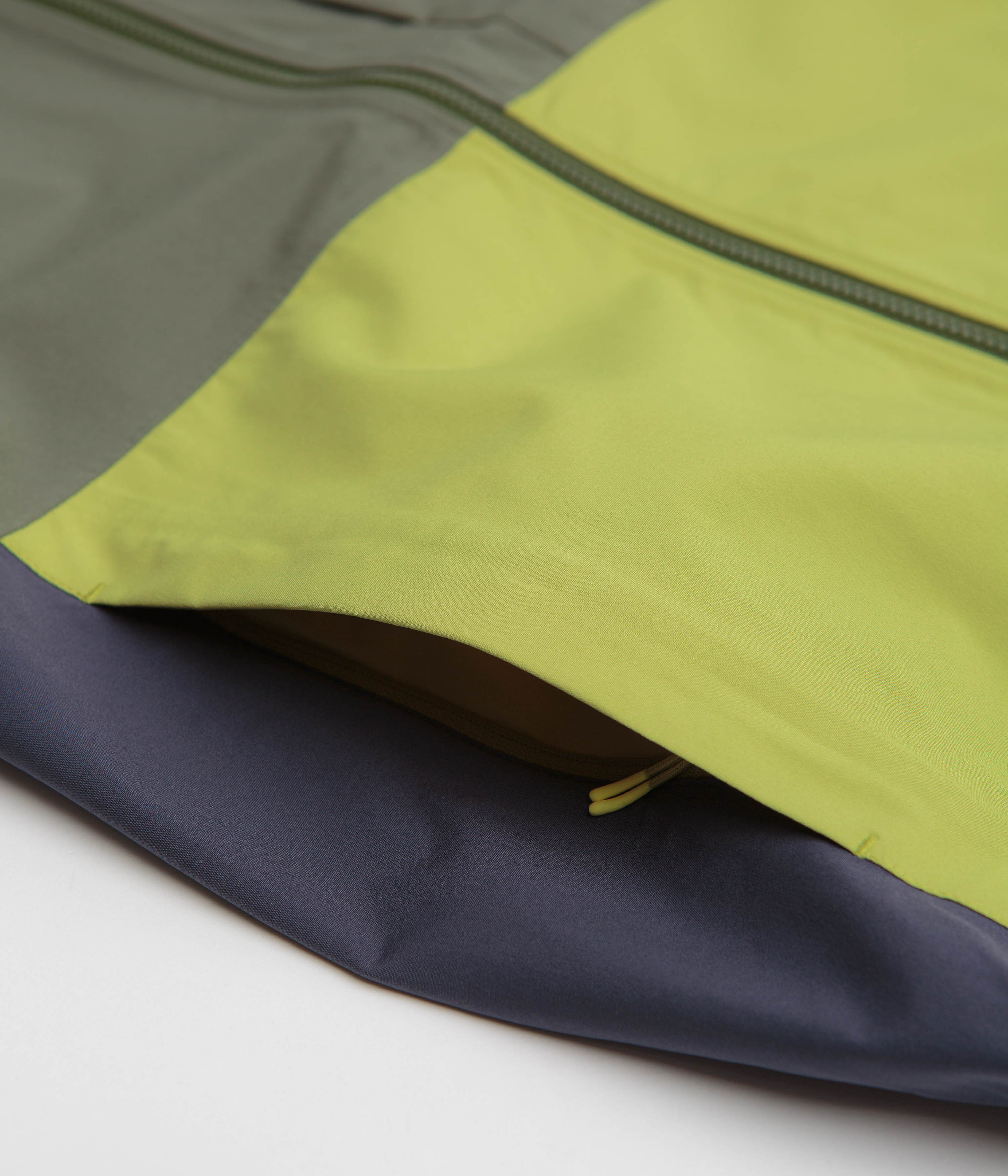 Cotopaxi Cielo Rain Jacket - Stunning Fatigue / Lemongrass