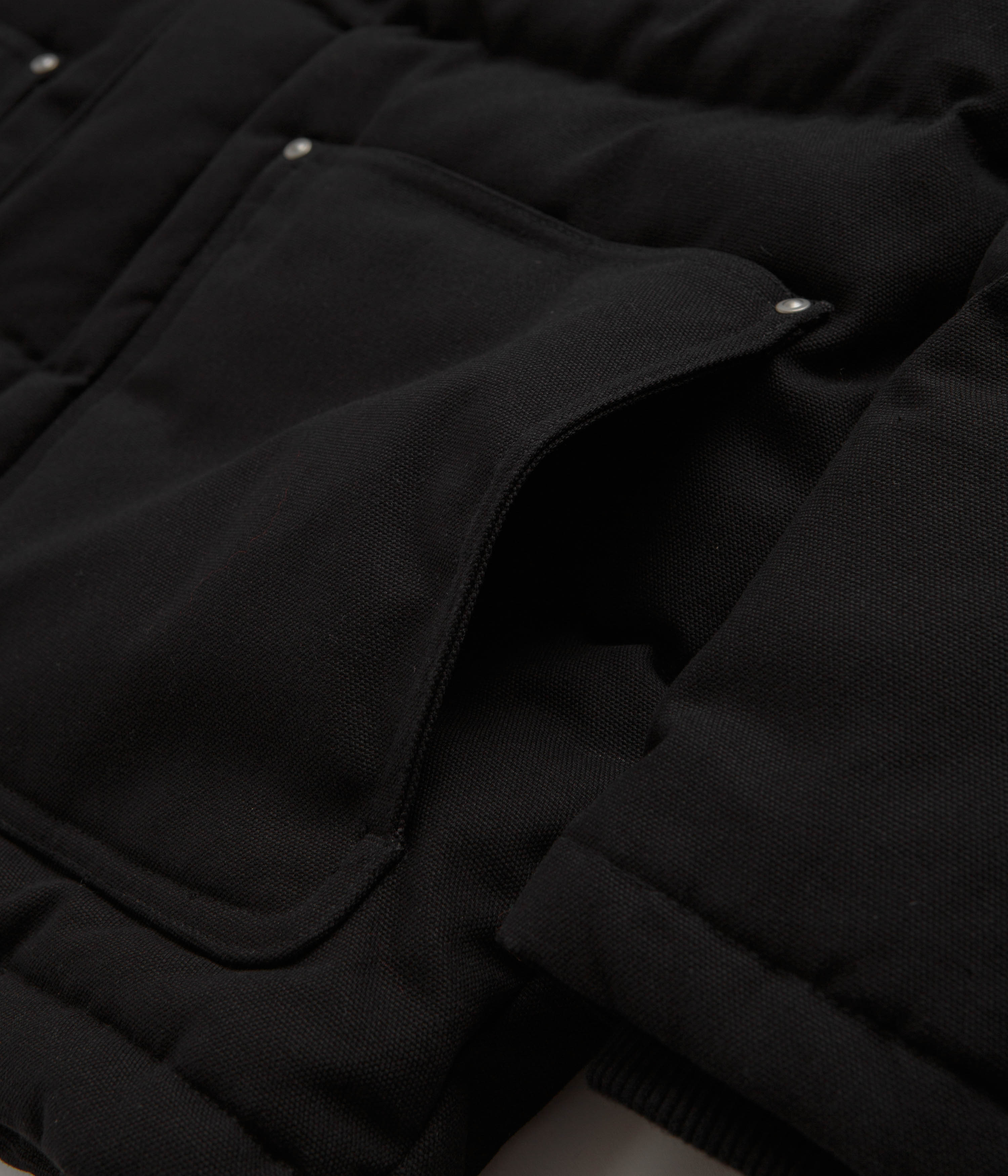 Carhartt Rayley Black Jacket - Timeless Style for Adventurous Souls
