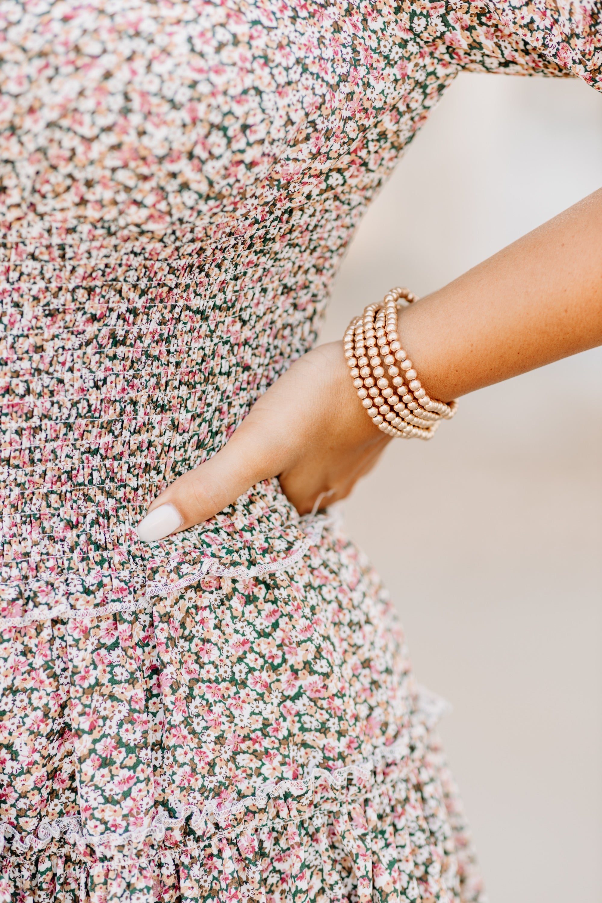 Eye-Catching Gold Beaded Bracelet Set