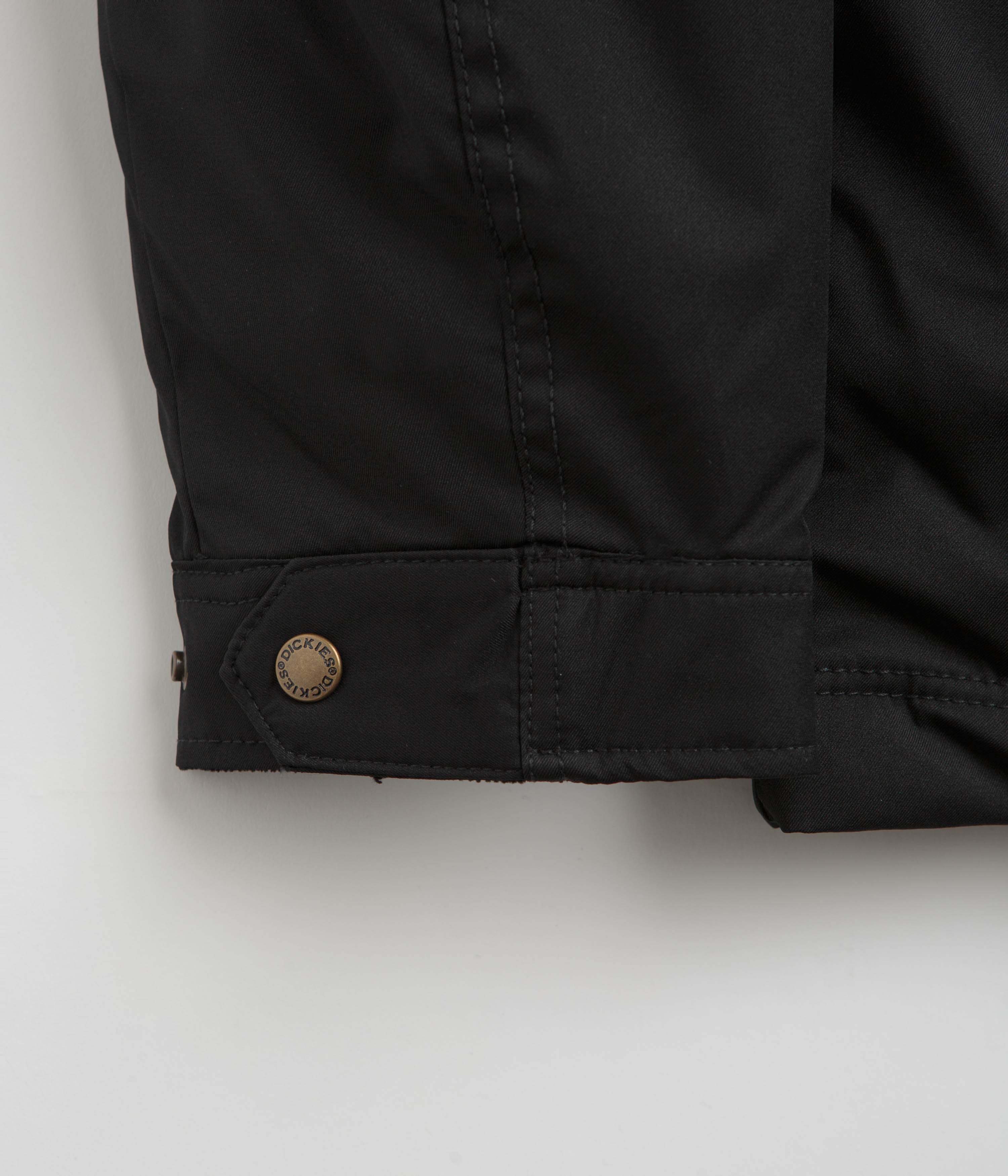 Dickies Black Plains Jacket - A Stylish Workwear Essential