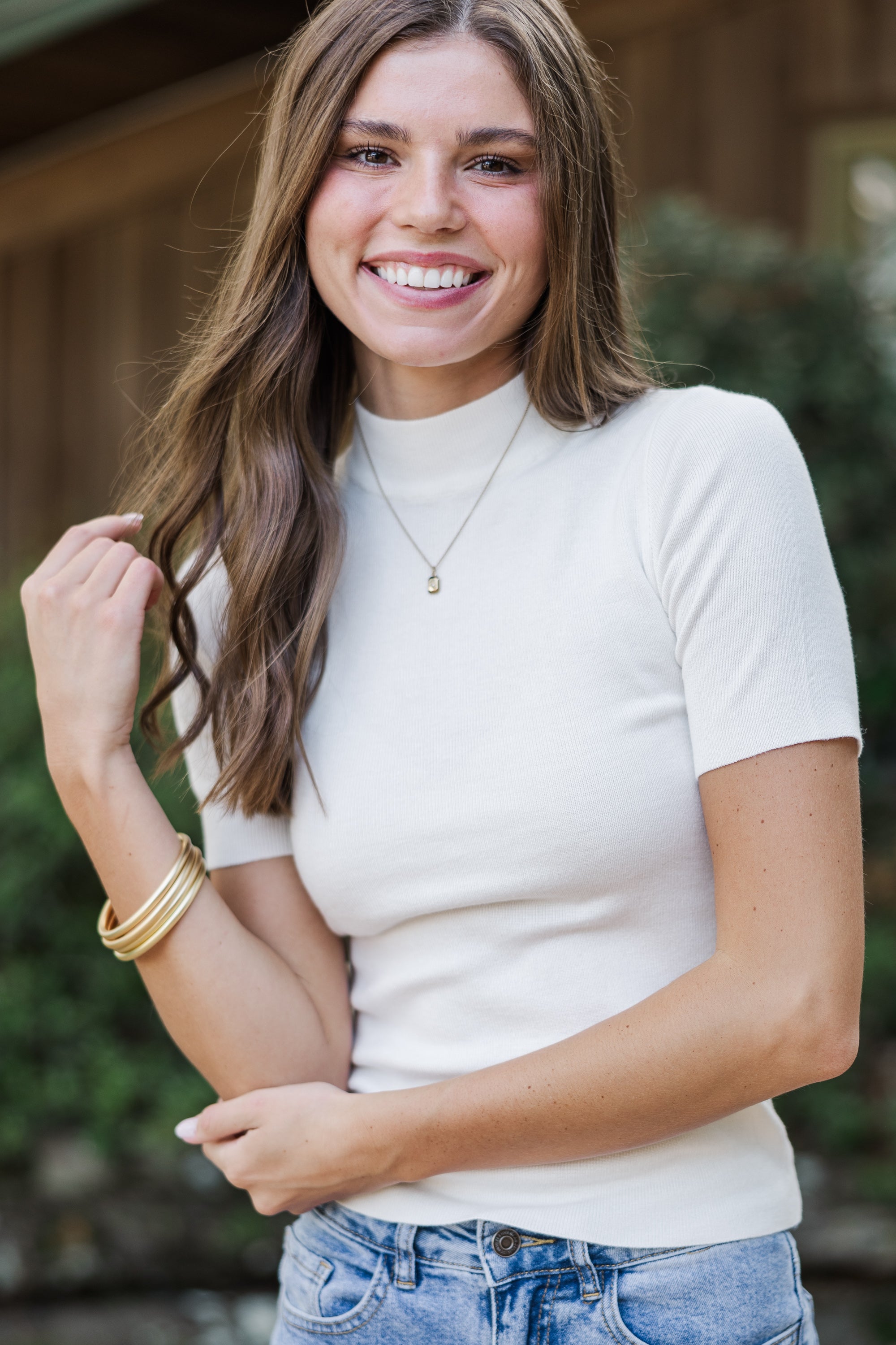 All-In Off-White Short Sleeve Sweater: A Must-Have!