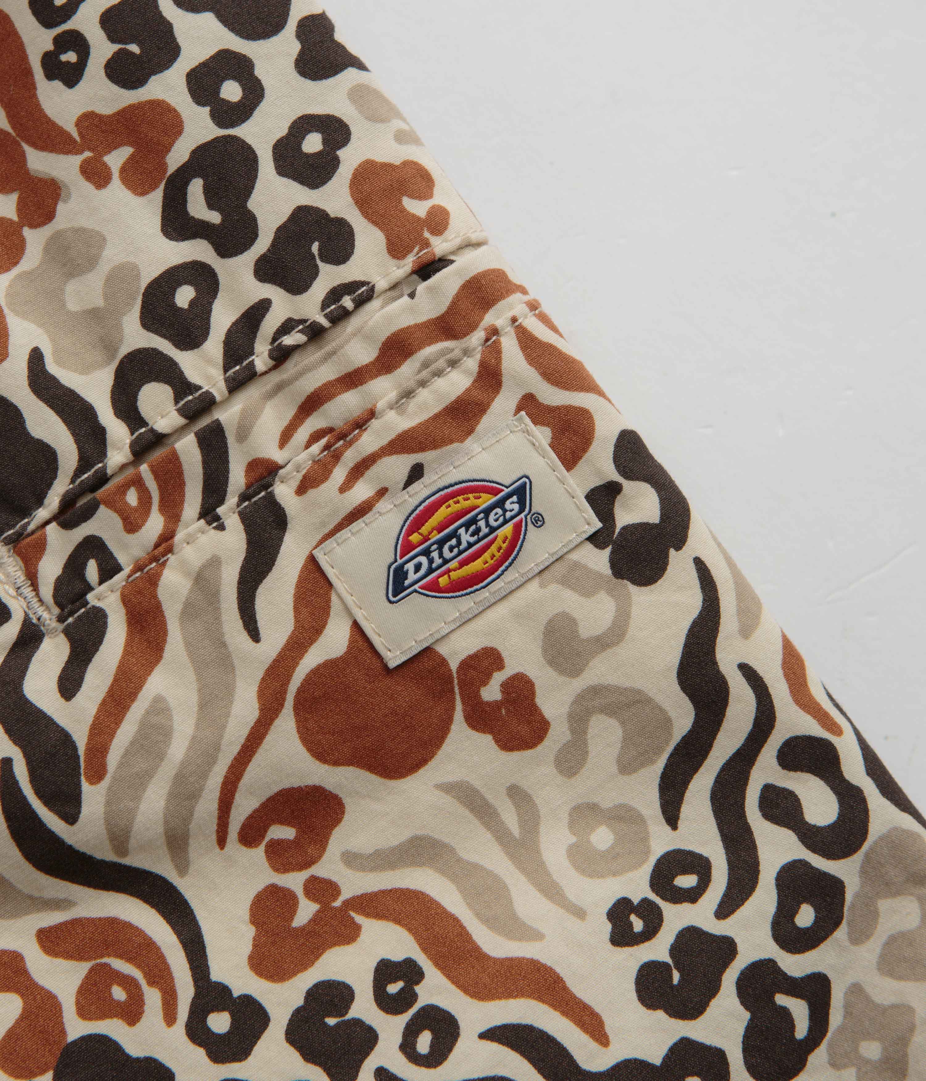 Dickies Saltville White Camo Shorts - Stylish and Practical