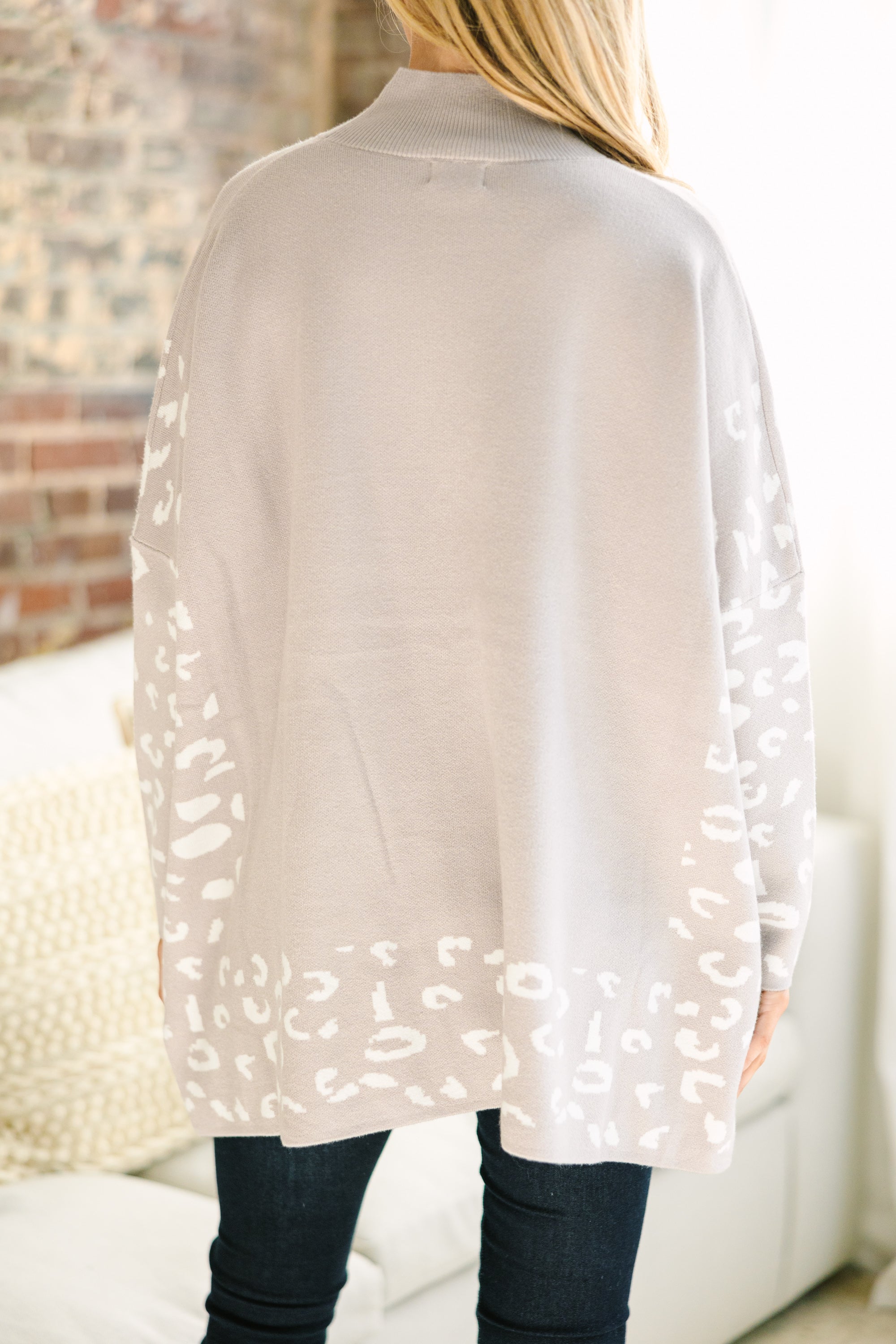 All In Theory Stunning Gray Leopard Sweater Tunic - A Must - Have!