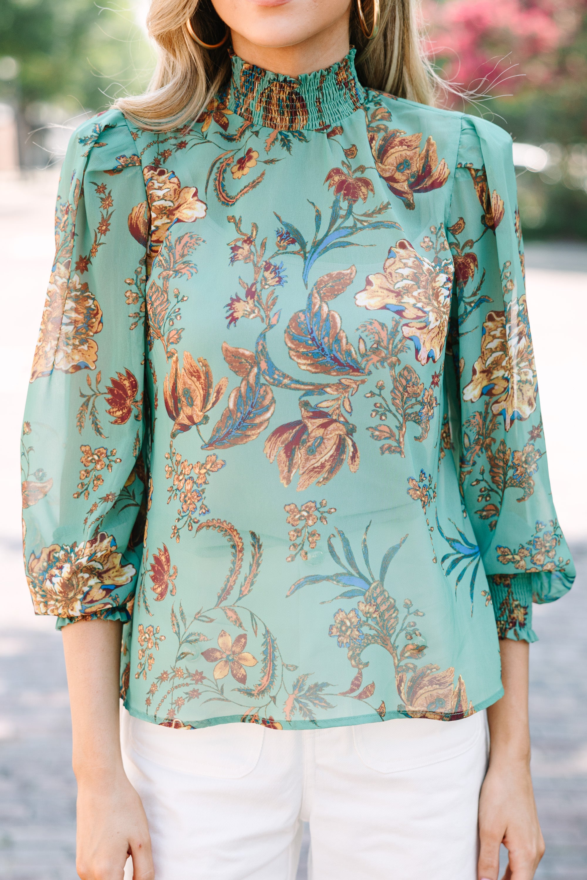 Gorgeous Sage Green Floral Blouse - A Must-Have!
