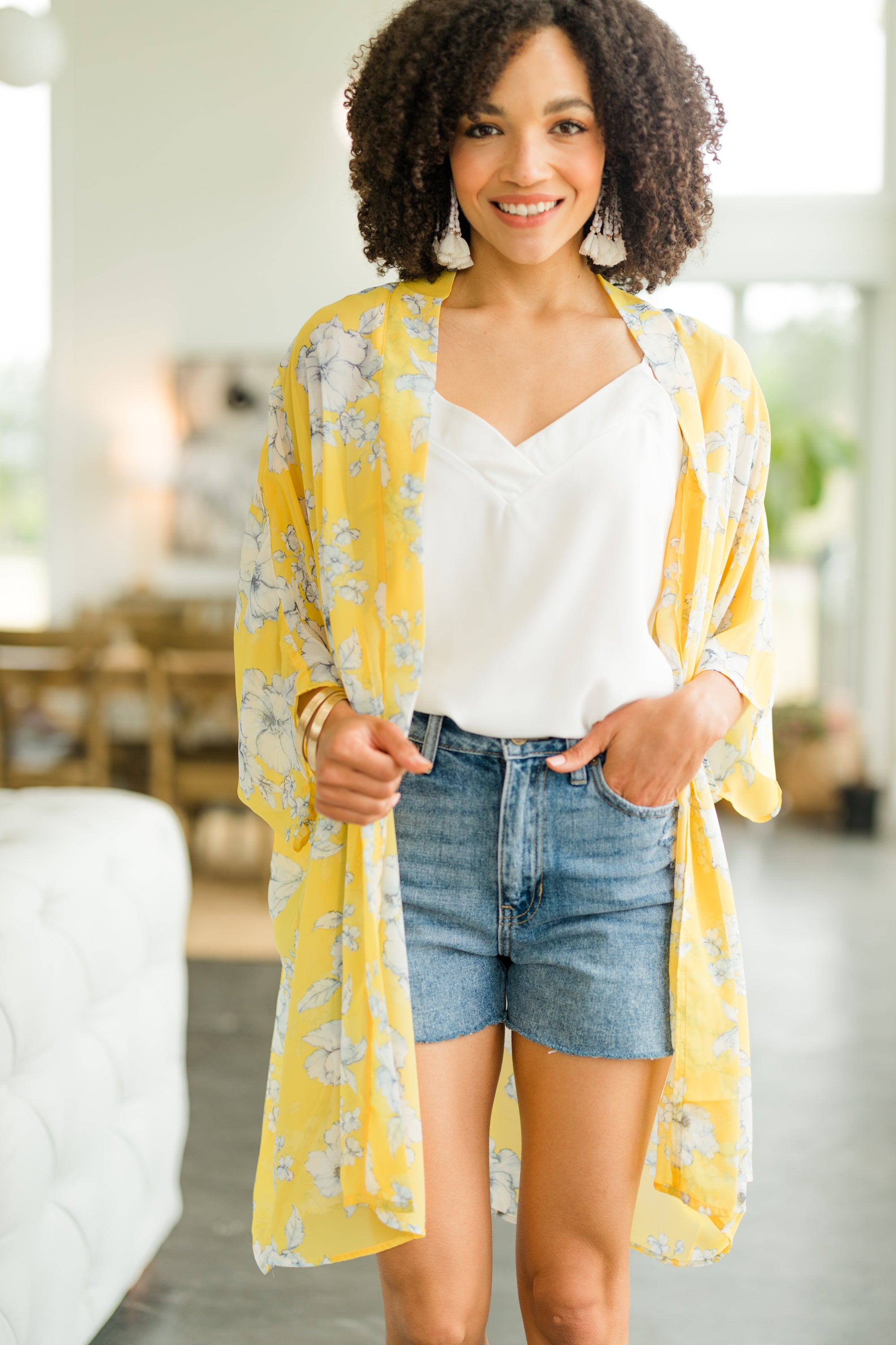 Stunning Yellow Floral Kimono - A Summer Must-Have!