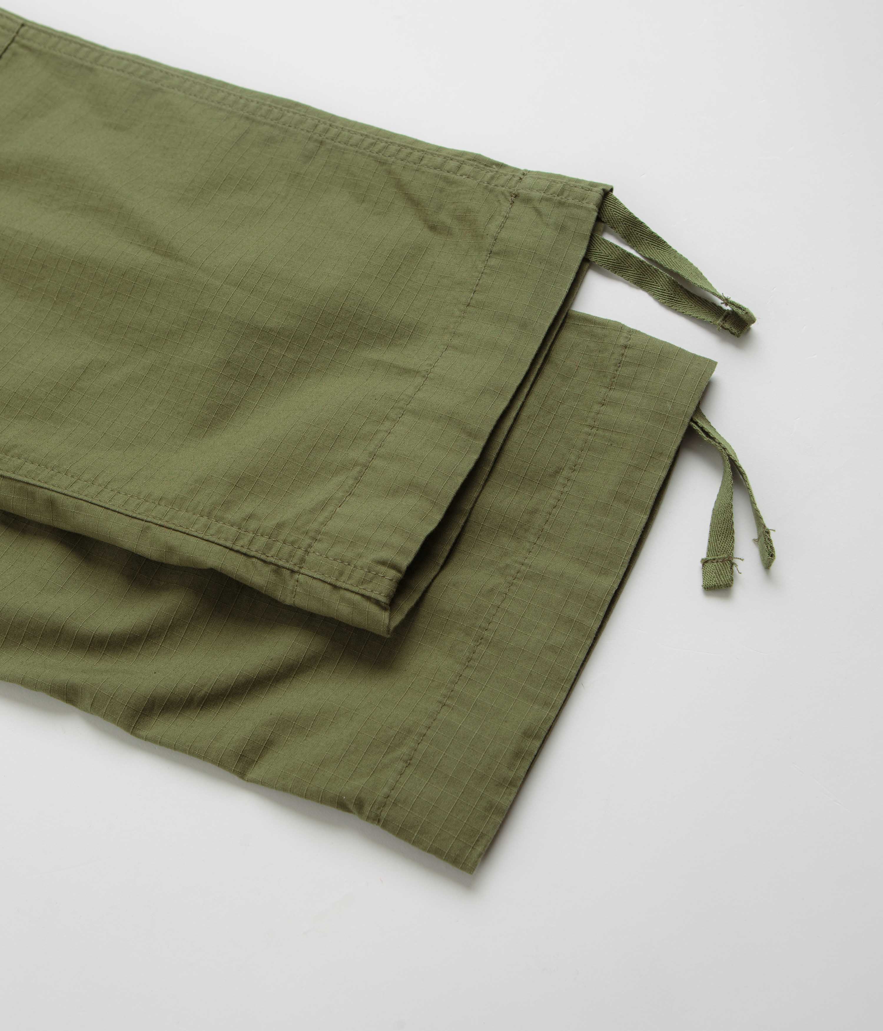 Carhartt Capulet Regular Cargo Pants - A Timeless Workwear Essential